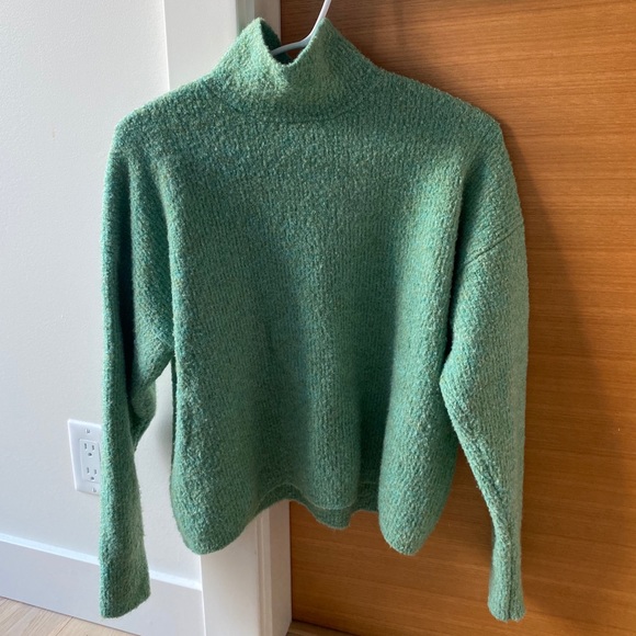 Frank & Oak Sweaters - Frank & Oak sweater in seamoss green